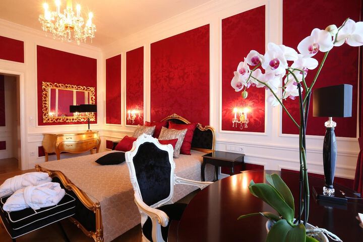 Room 14 of 42