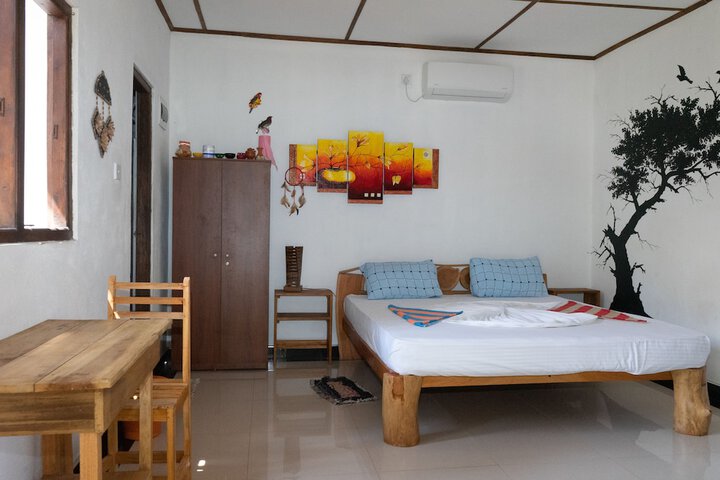 Room 8 of 29