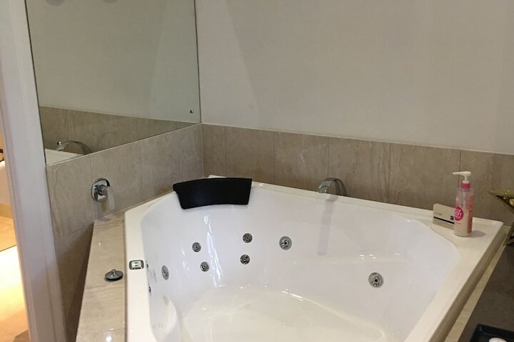 Hot Tub 158 of 180