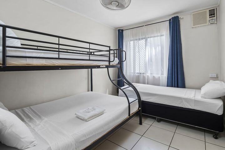 Room 25 of 46