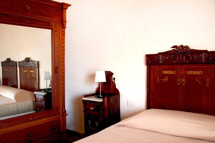Room 26 of 43