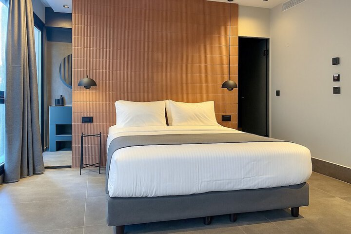 Room 51 of 119