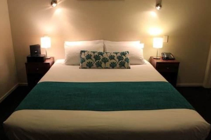 Room 9 of 21