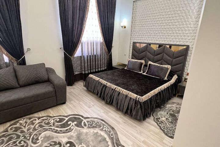 Room 8 of 29