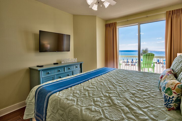 Room 2 of 26