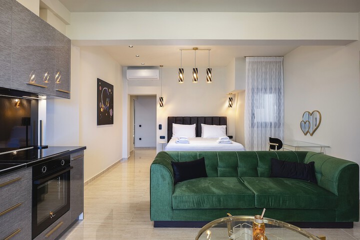 Room 21 of 130