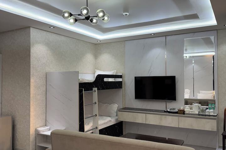 Room 42 of 68