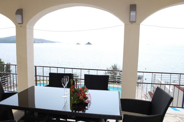 Terrace/Patio 15 of 44