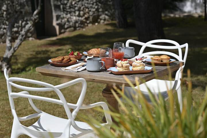 Breakfast/Coffee Service 87 of 114
