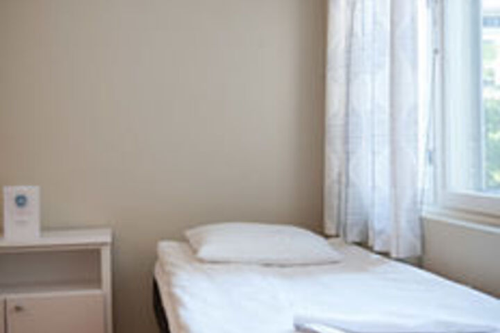 Room 44 of 95