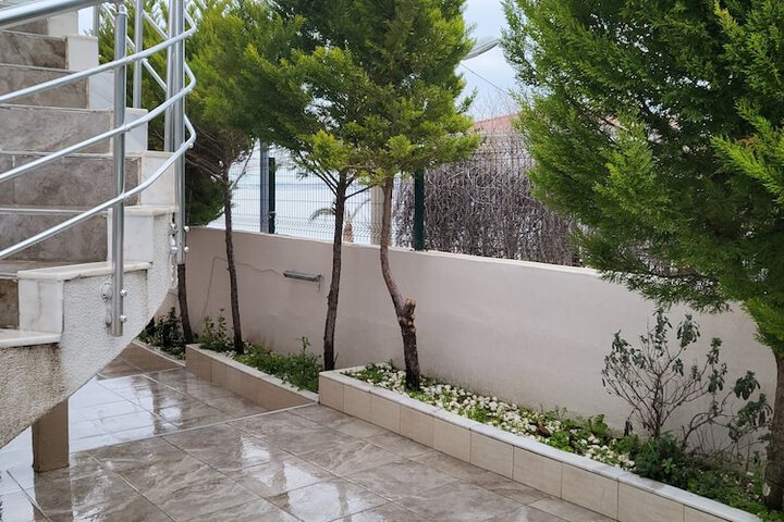Hotel Exterior 38 of 39
