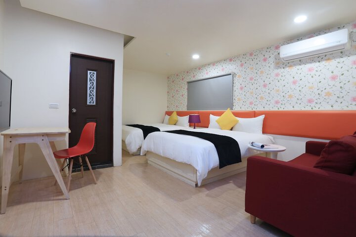 Room 18 of 35