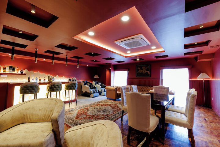 Lounge 119 of 153