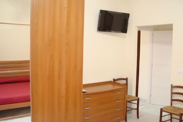 Room 14 of 17