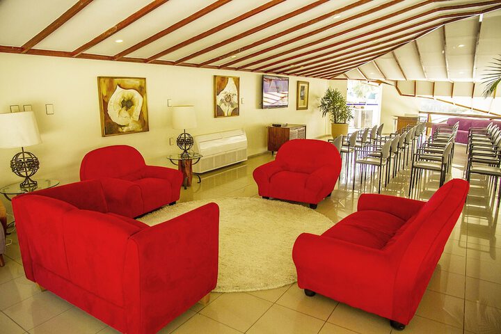 Guest Lobby