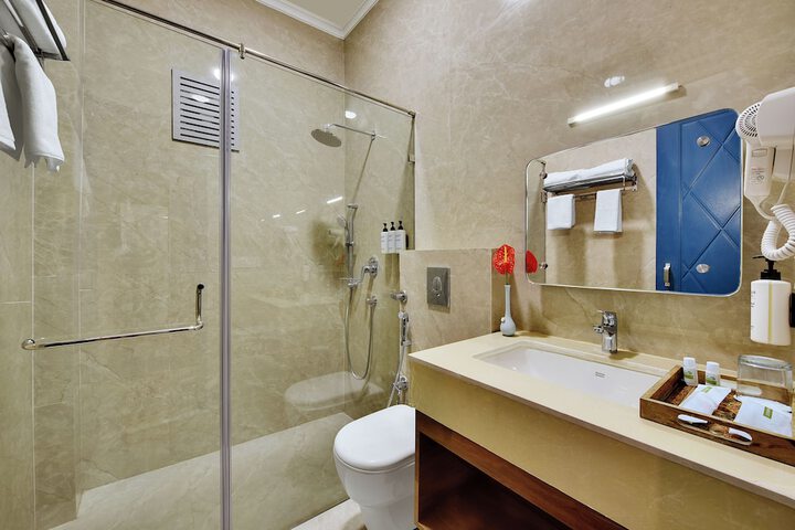 Room 21 of 49