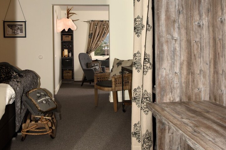 Room 12 of 61