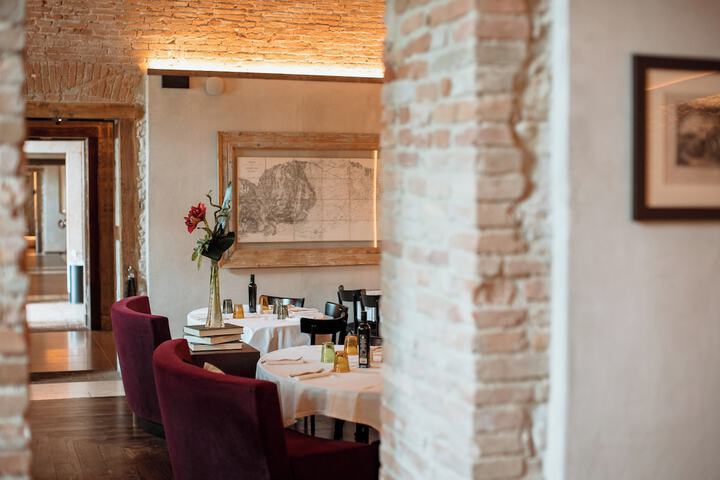 Dining 193 of 222
