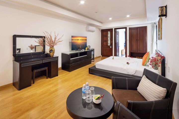 Room 15 of 141