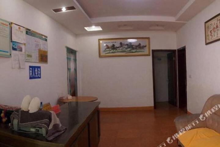 Bihai Jinshayuan Hotel