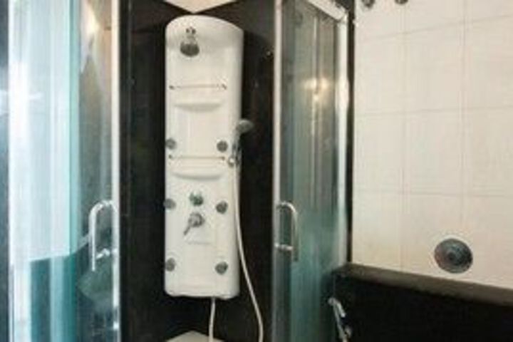 Room 3 of 13
