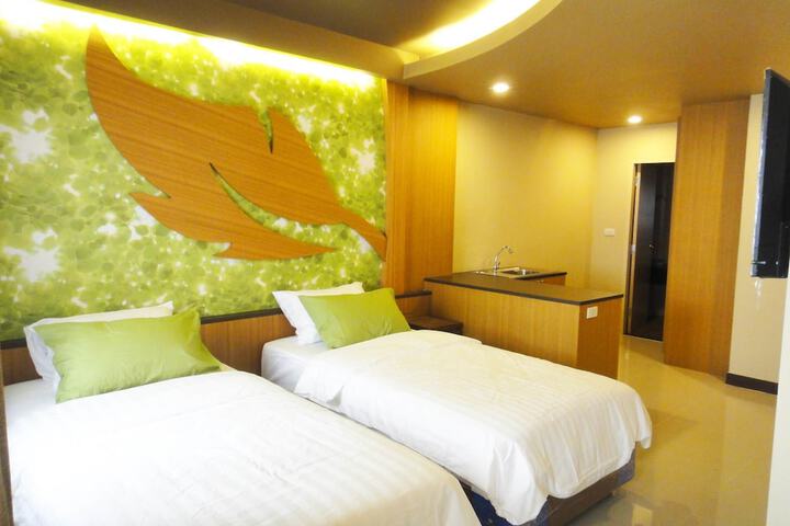 Room 8 of 20