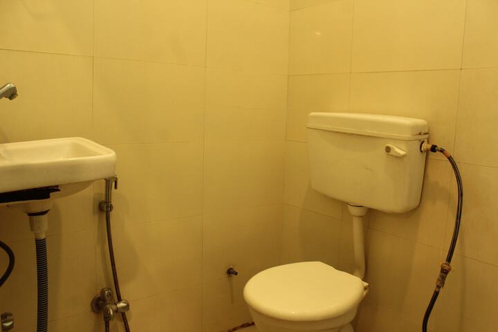 Room 14 of 15