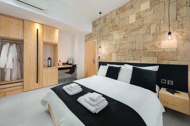 Room 10 of 47