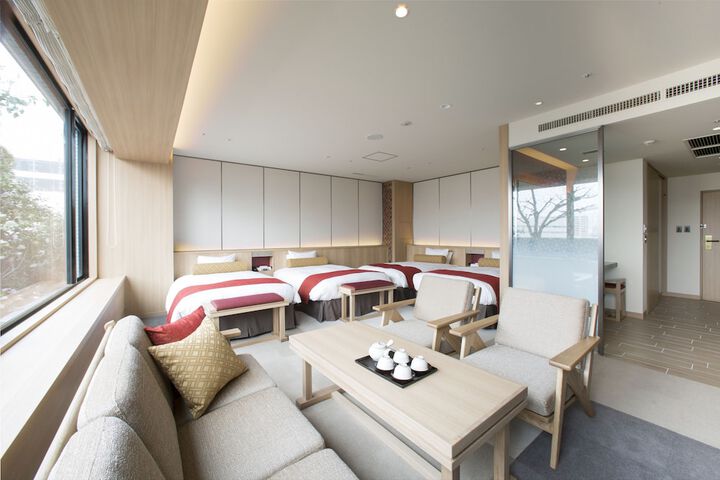 Room 9 of 75