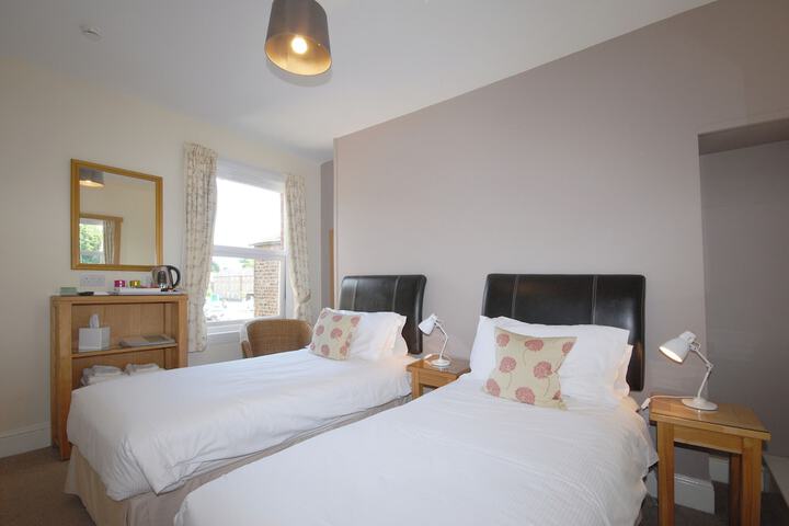 Abbey Guest House Image 7