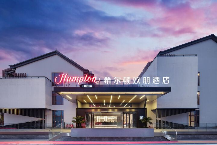 Hotel 12 of 12