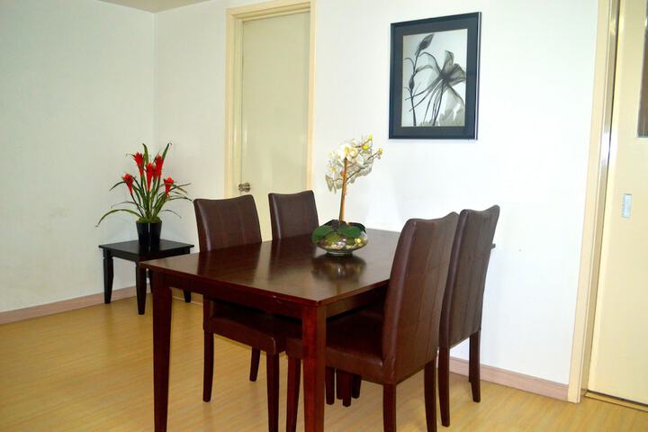 Room 30 of 65