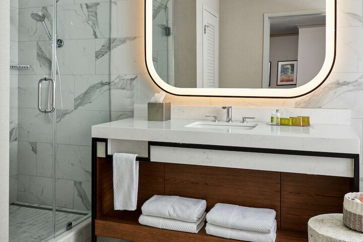 Bathroom shower
