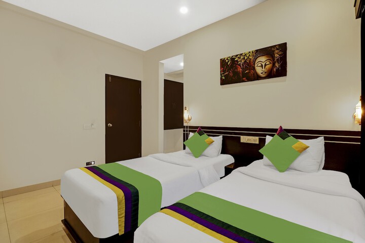 Room 19 of 37