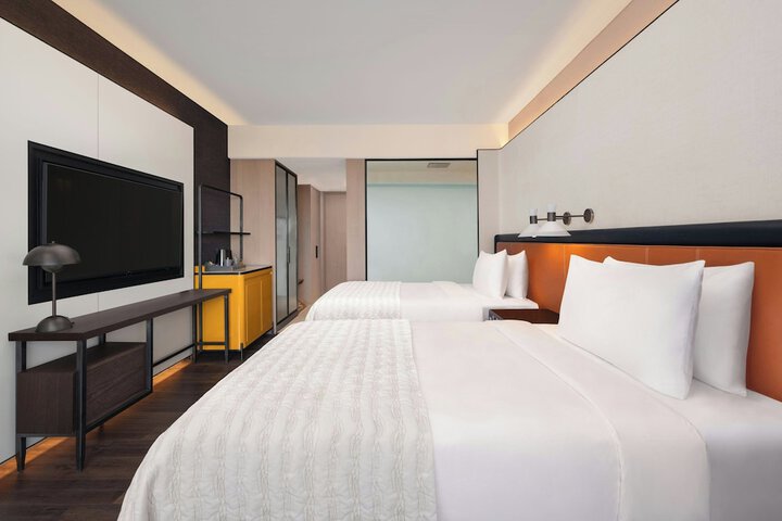 Room 14 of 56
