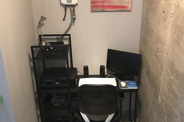 Business Center 15 of 26