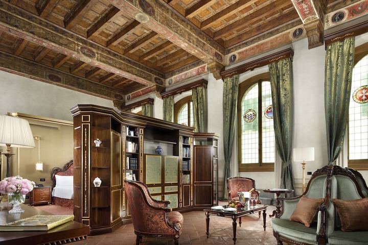 Exterior of Palazzo Portinari Salviati