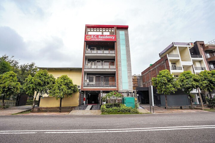 Fabhotel Rc Residency
