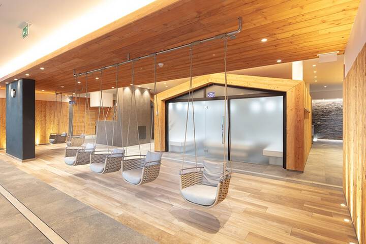 Hotel Interior 17 of 65