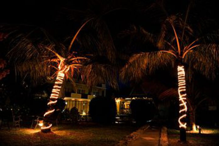 Hotel Exterior 8 of 34