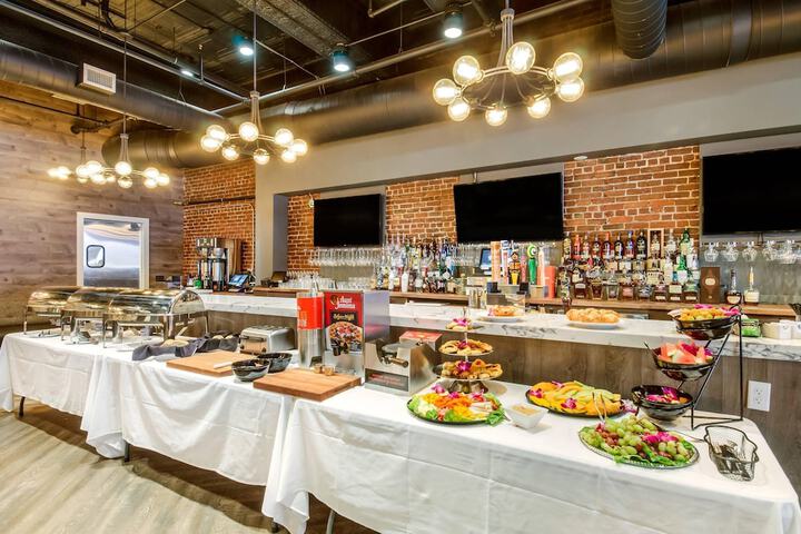 Breakfast/Coffee Service 29 of 44