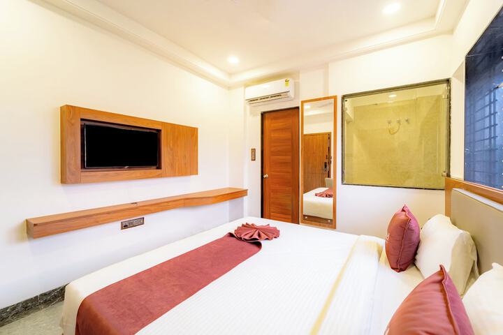 Room 6 of 24