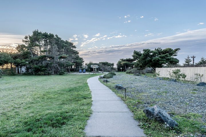 Property Grounds 23 of 36