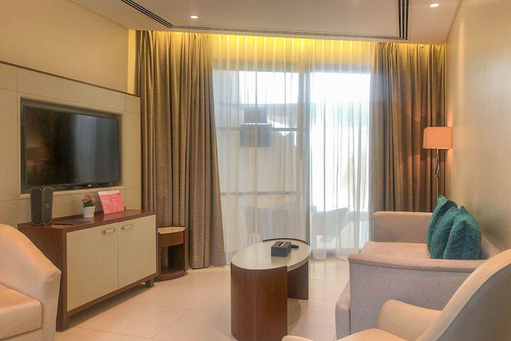 Room 30 of 83