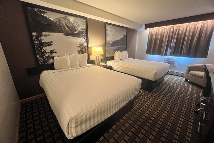 Room 10 of 37