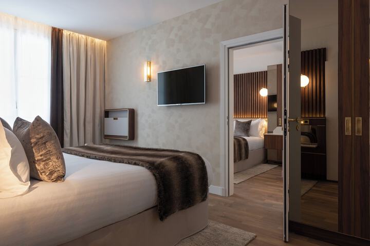 Room 19 of 42