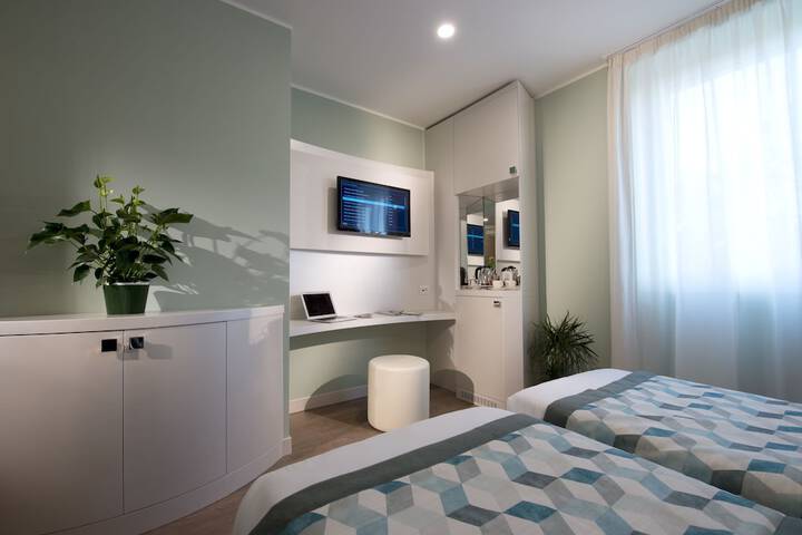 Room 5 of 52