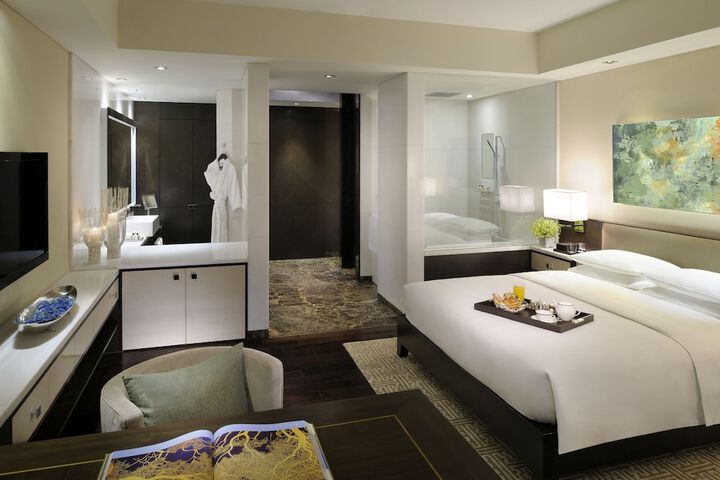 Room 44 of 144