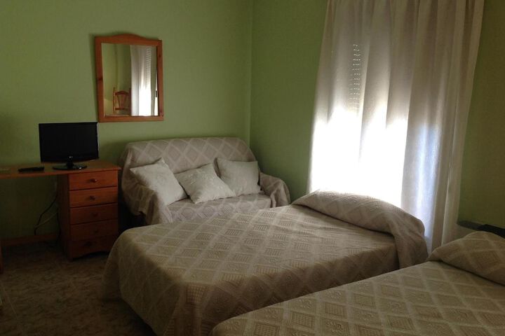 Room 12 of 43