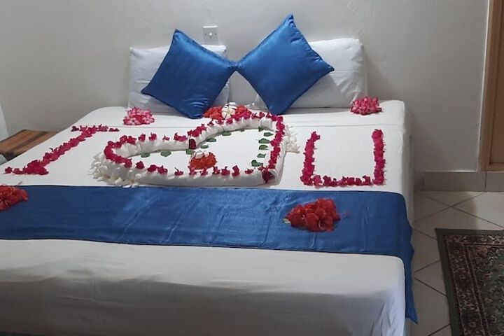 Room 4 of 19